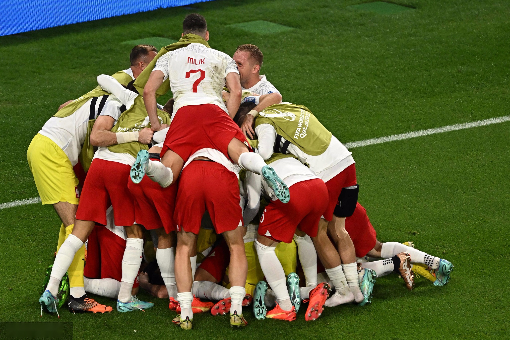 九游活动-逆袭之路！波兰队成功突围迈向更高荣耀！的简单介绍