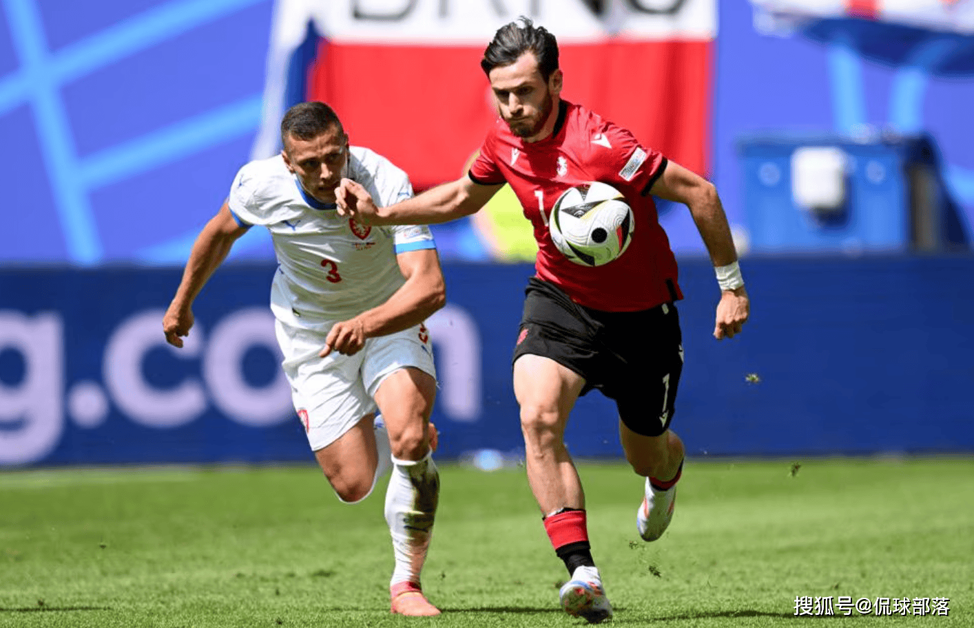 九游中国官网-欧洲联赛开幕，各队备战调整